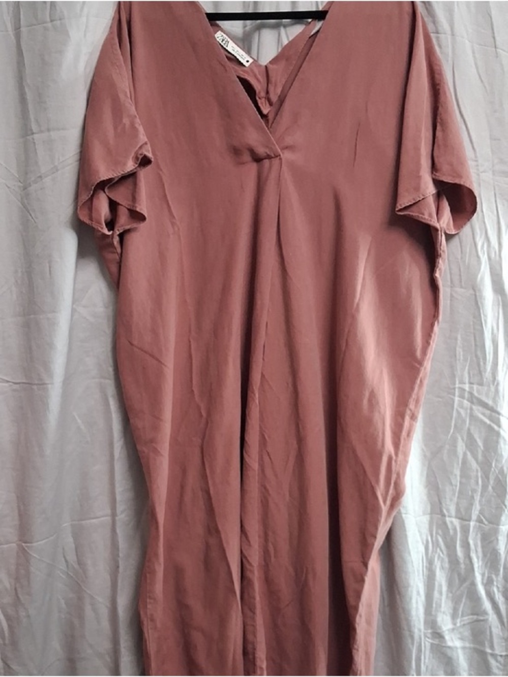 Men's Short Sleeve V-Neck Shirt in Dusty Rose